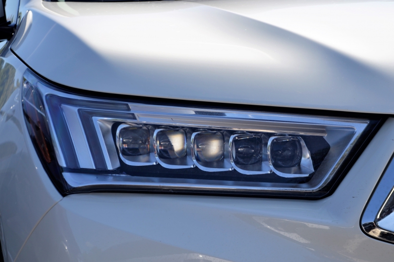 concession-ISOLA-min_acura-headlamp-2834131